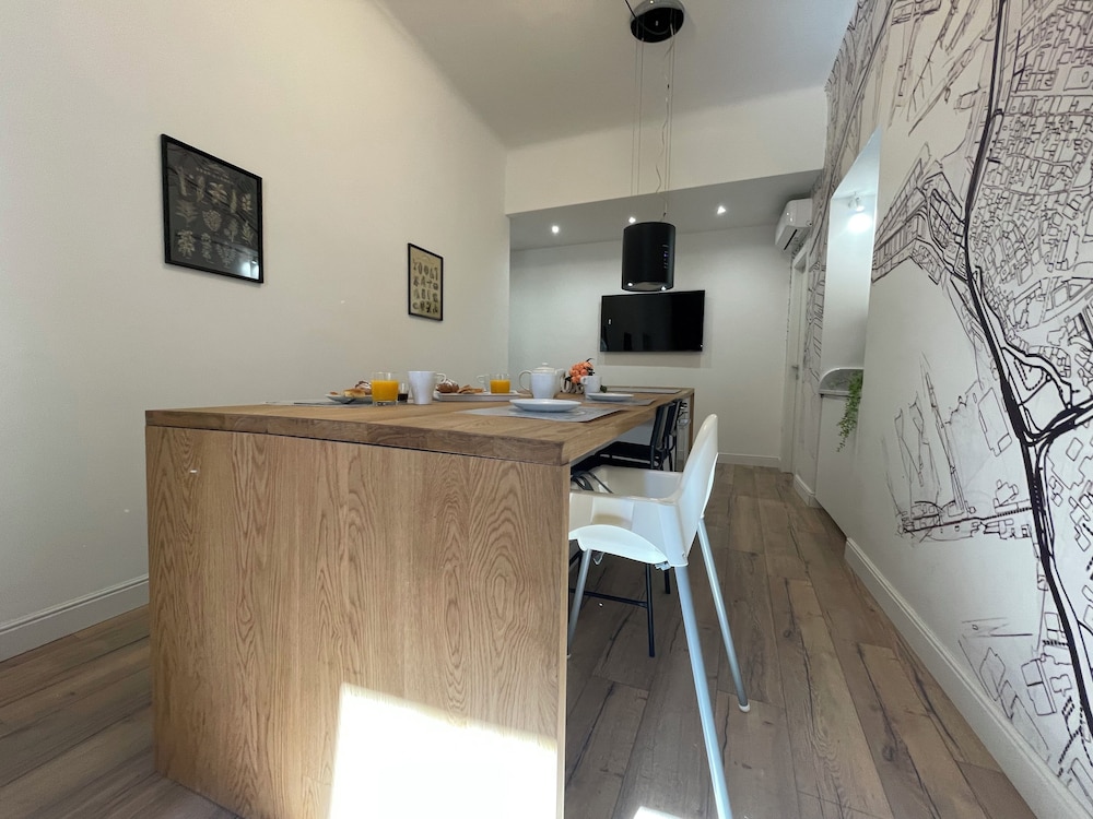 Happy Family Apartments Orefici