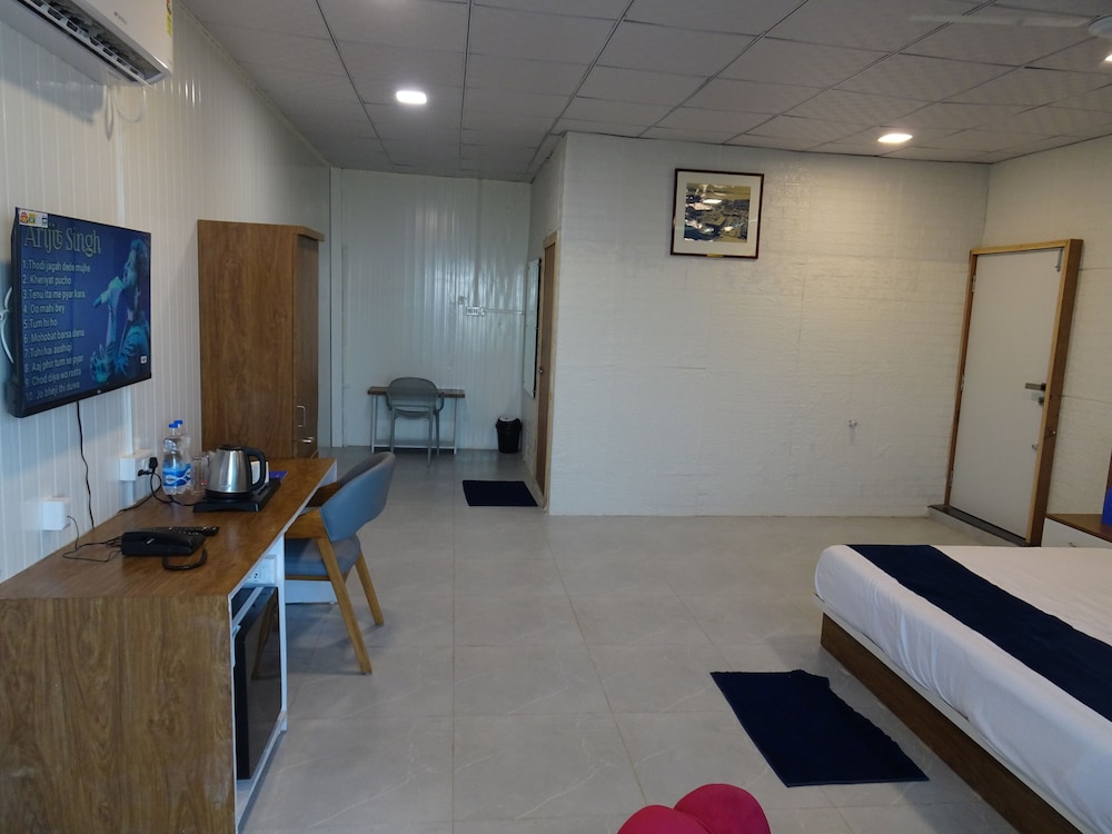 SIMBOR BEACH RESORT