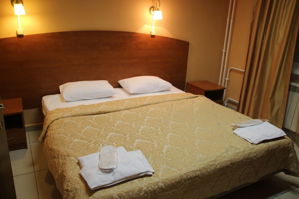 Good Cat - Hostel