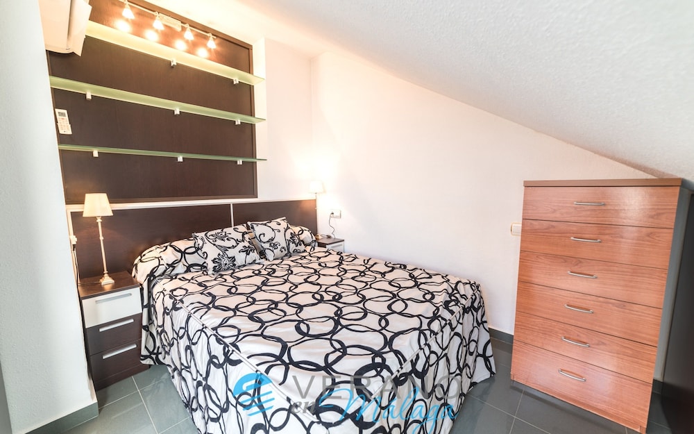 Calle Elcano | 4 Pax | Second Line | 1447-AW