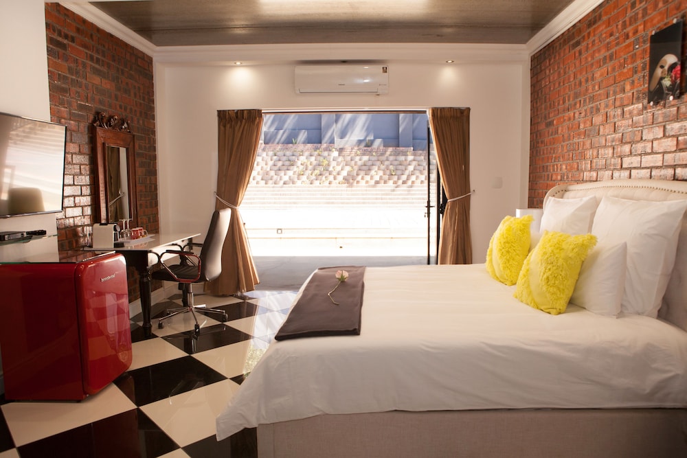 Purple Rayn Boutique Guest House