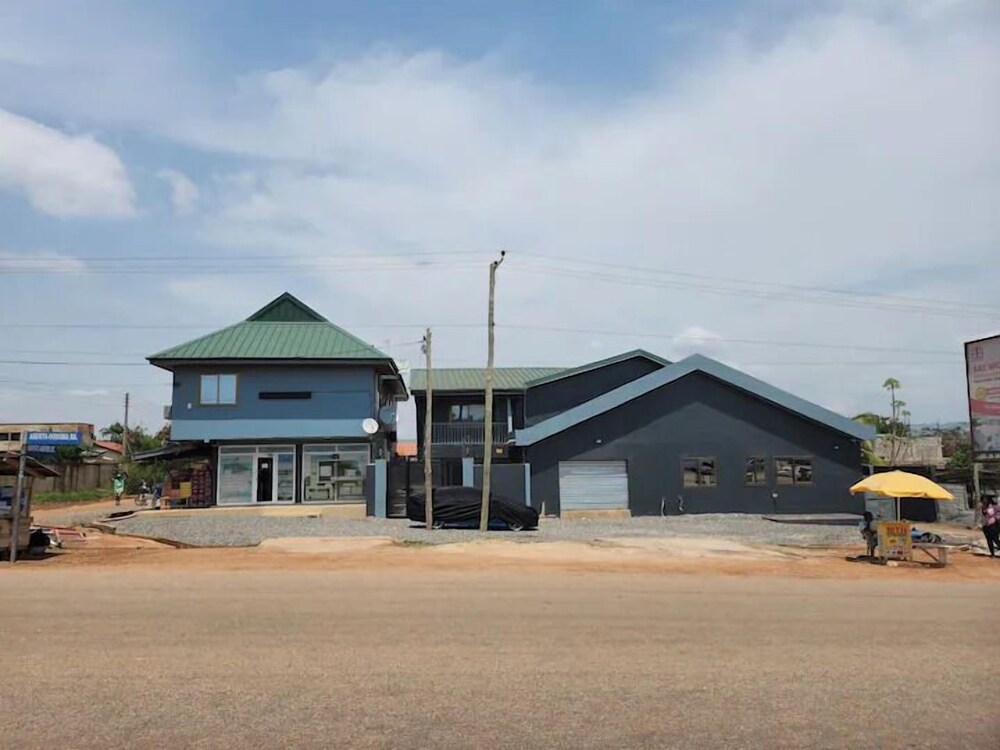 Beautiful Cozy 2 Bed Near Highway, photo 20
