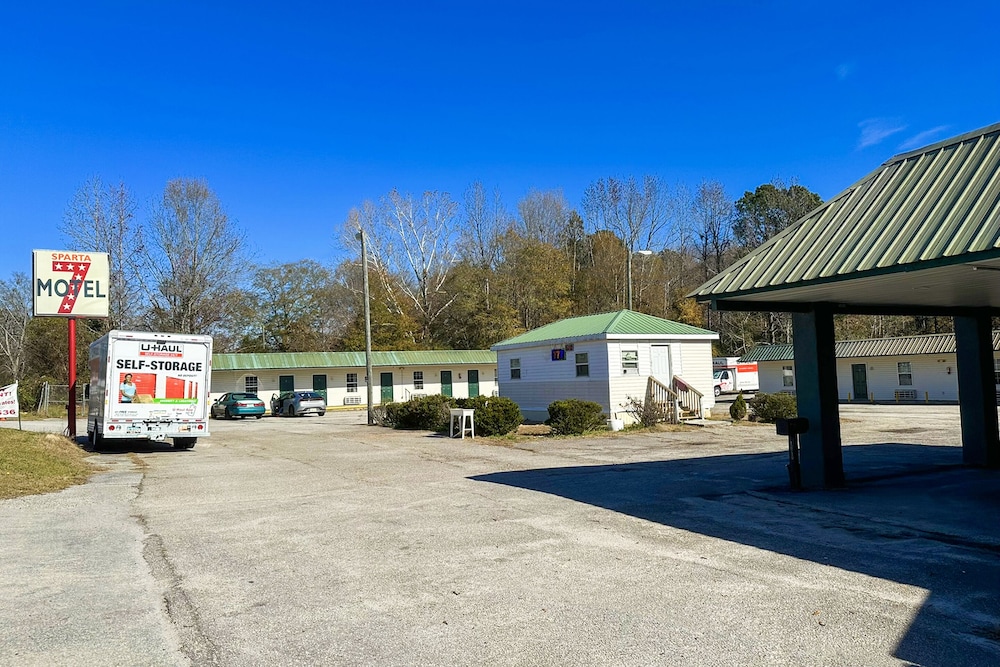 Sparta Seven Motel By OYO near Milledgeville - Property Image 25