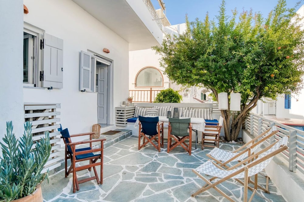 Family House Close to the sea