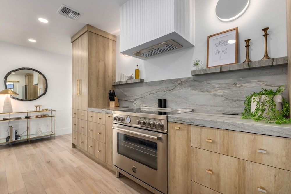 The Kingsley Custom Heated Pool Chef Kitchen Chess