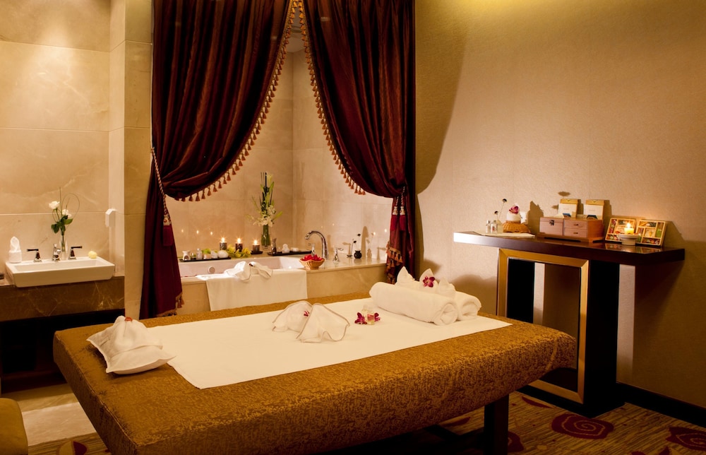 Nanjing Greenland Yuhao Hot Spring Hotel
