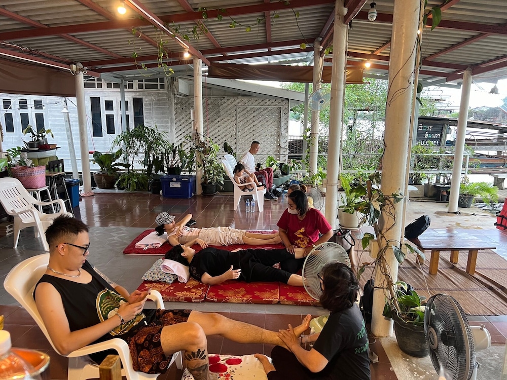 Se Sun Amphawa