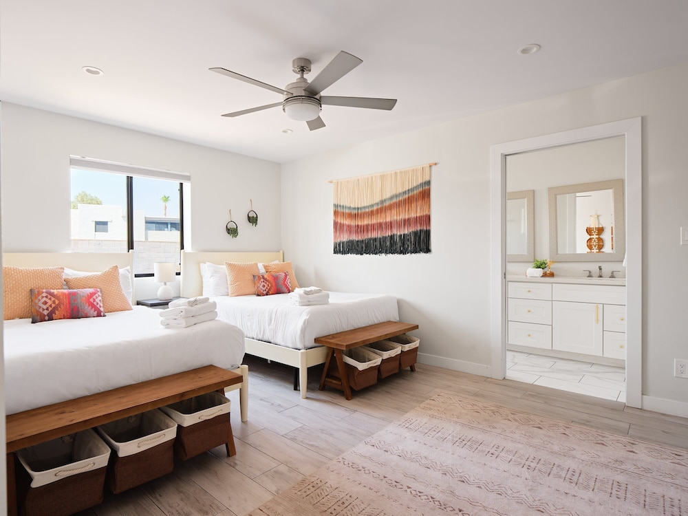 Sunset - Private Pool & Spa - Walk to Old Town