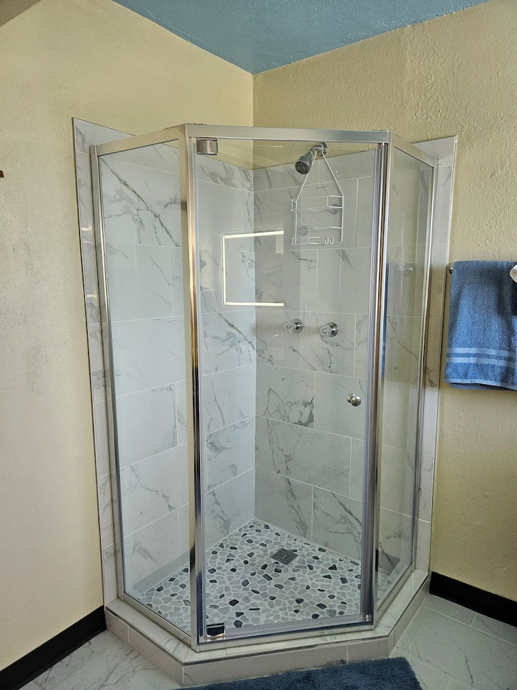 Plumeria Hilo Hotel