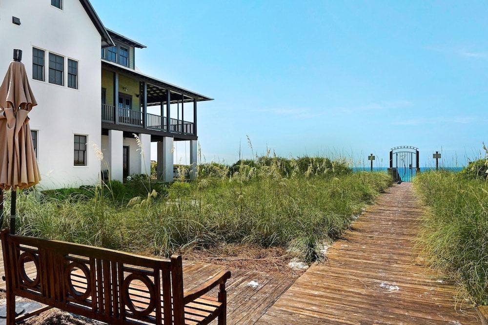Redfish Village M2321- Changes in Latitude