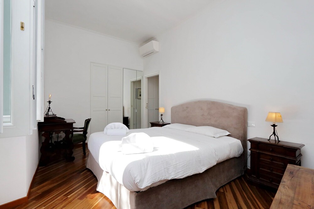 Pelliccia - WR Apartments