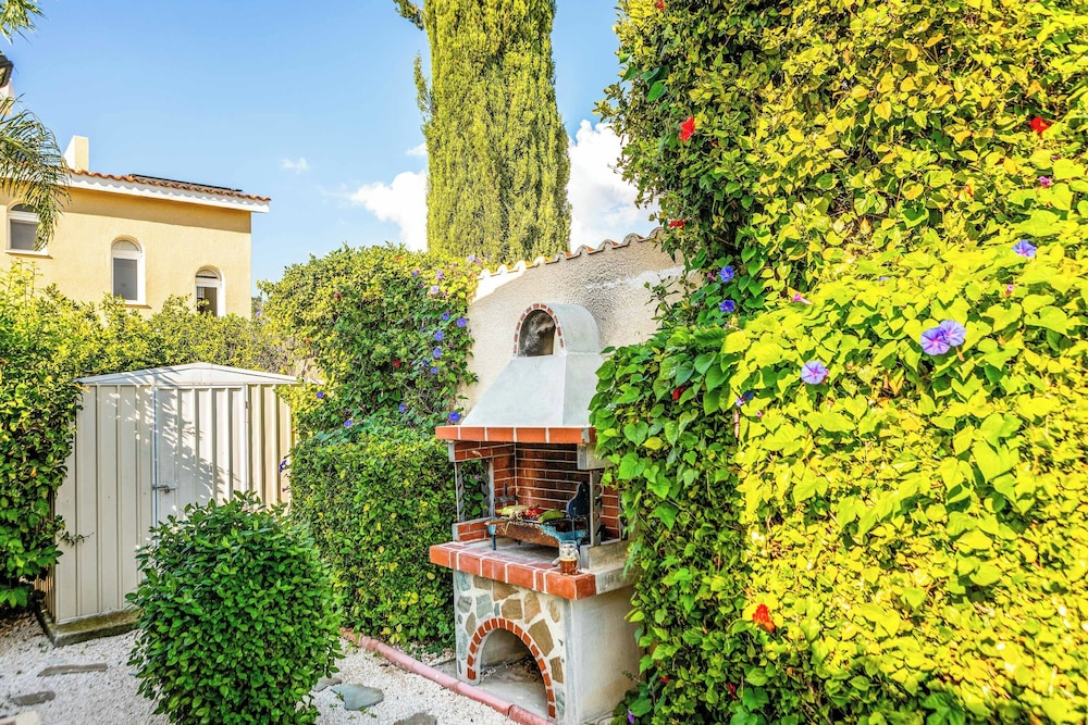 Villa Kampos