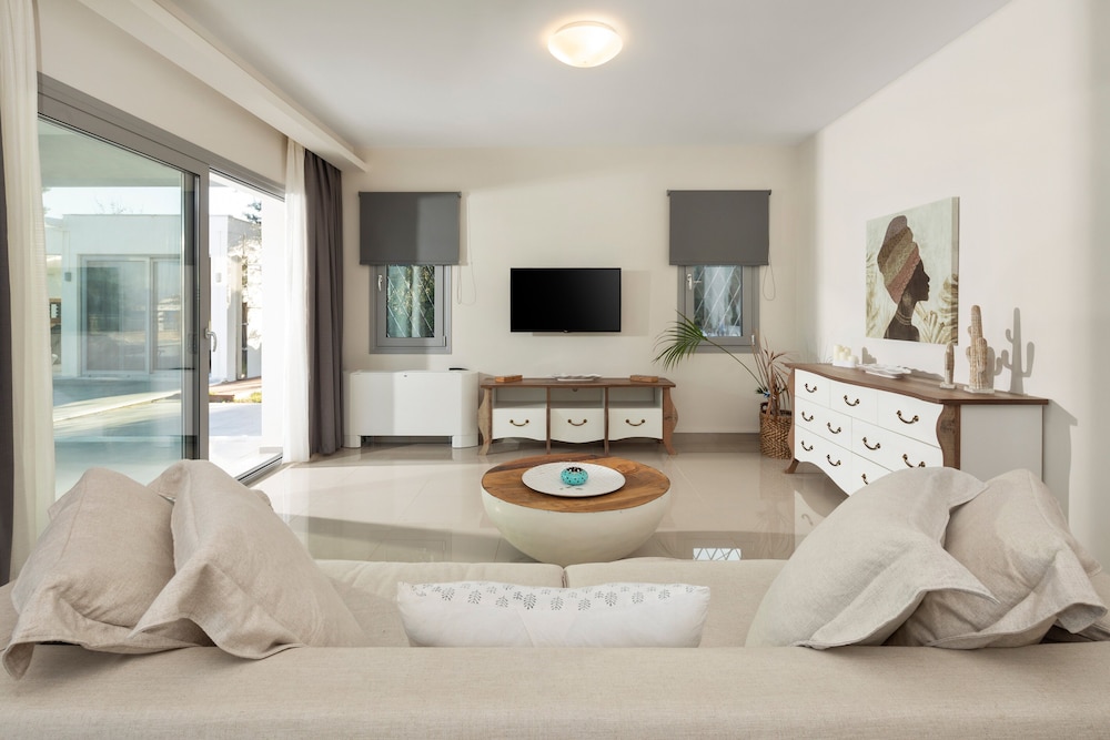 MCN Villas by Whitedreamvillas