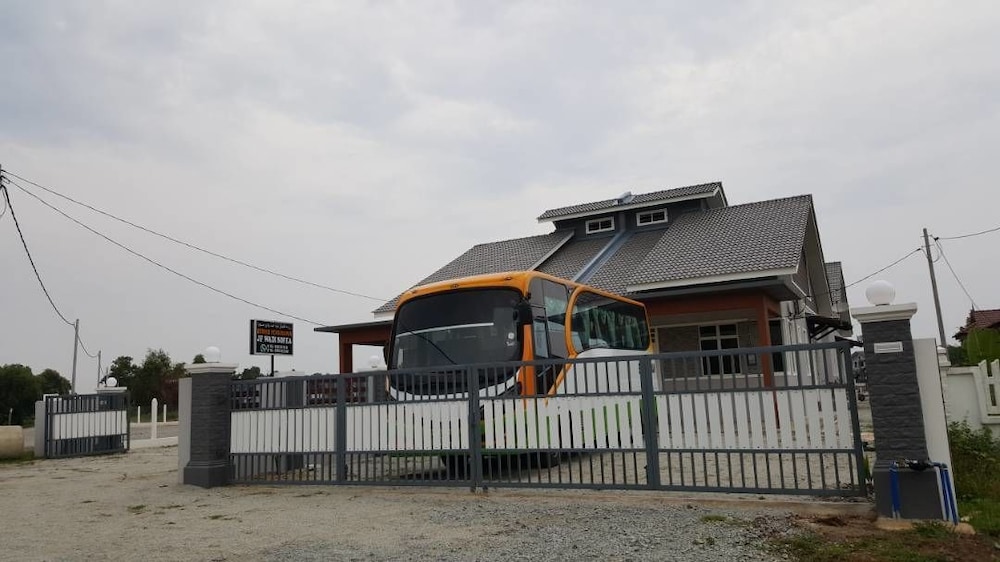 JF Wadi Sofea Homestay