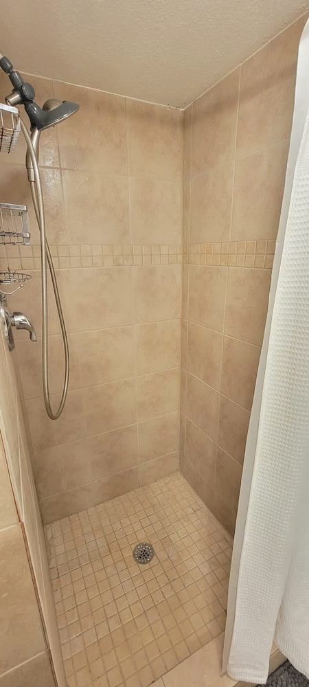 2 Levels Pool Near Beach 2 Patios 2 Bedroom Apts