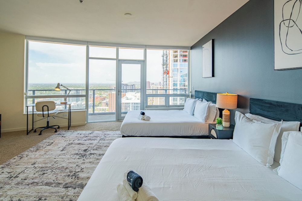 ROVE LIVING/KL - 44 Monroe