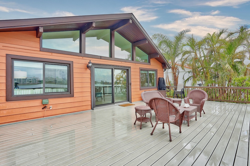 Paradise Along Boca Ciega Bay
