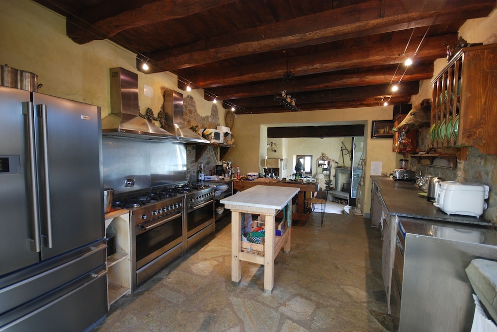 Chianti Yoga - The Tuscan Collection