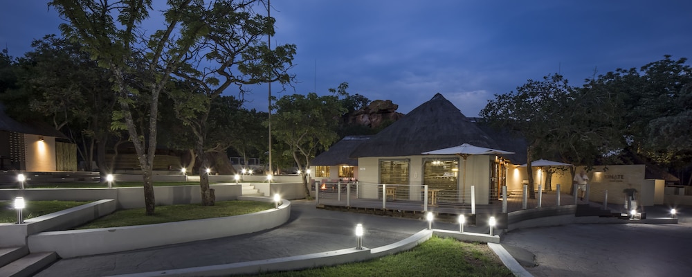 Monate Game Lodge
