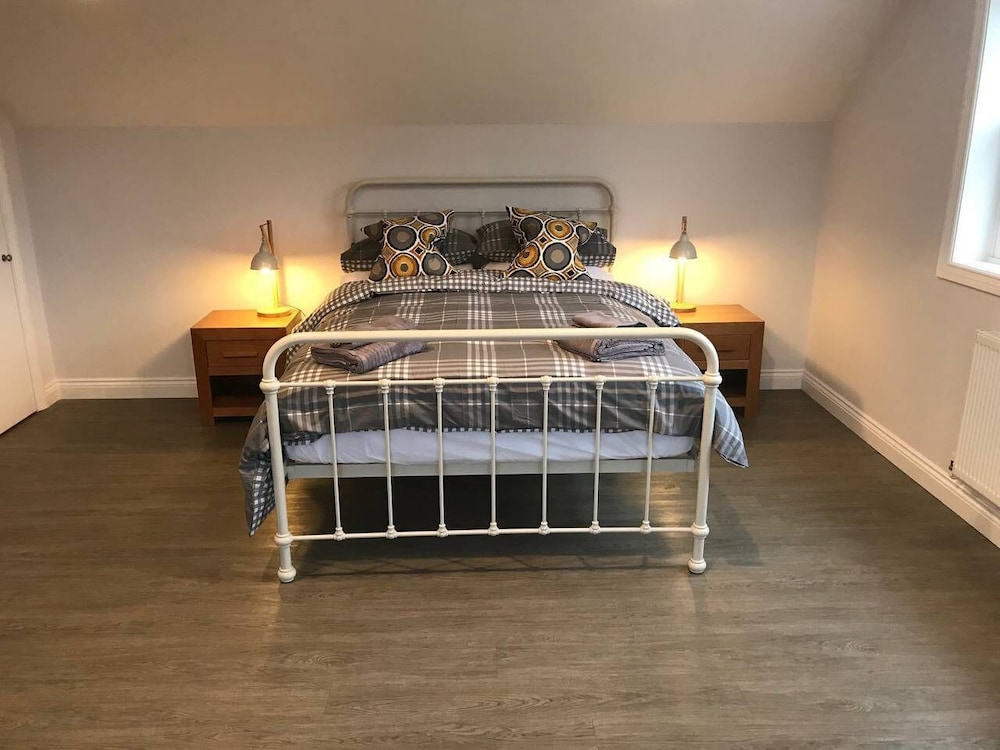 High Specification Coach House, Ebford view 2