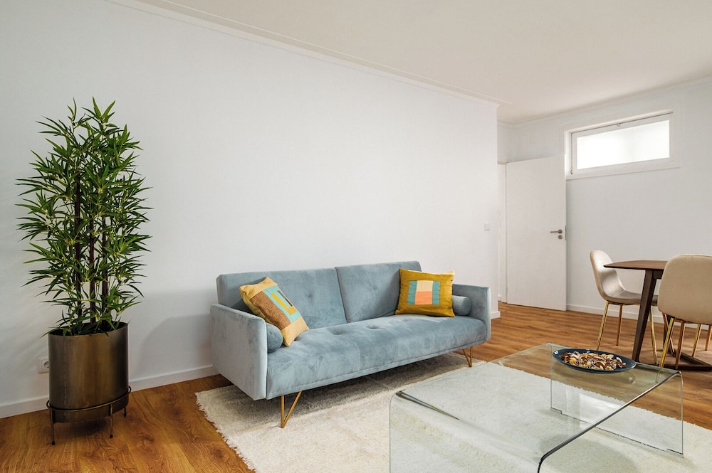 Gaia23 · Lovely 2-bed w/ Parking Amazing View