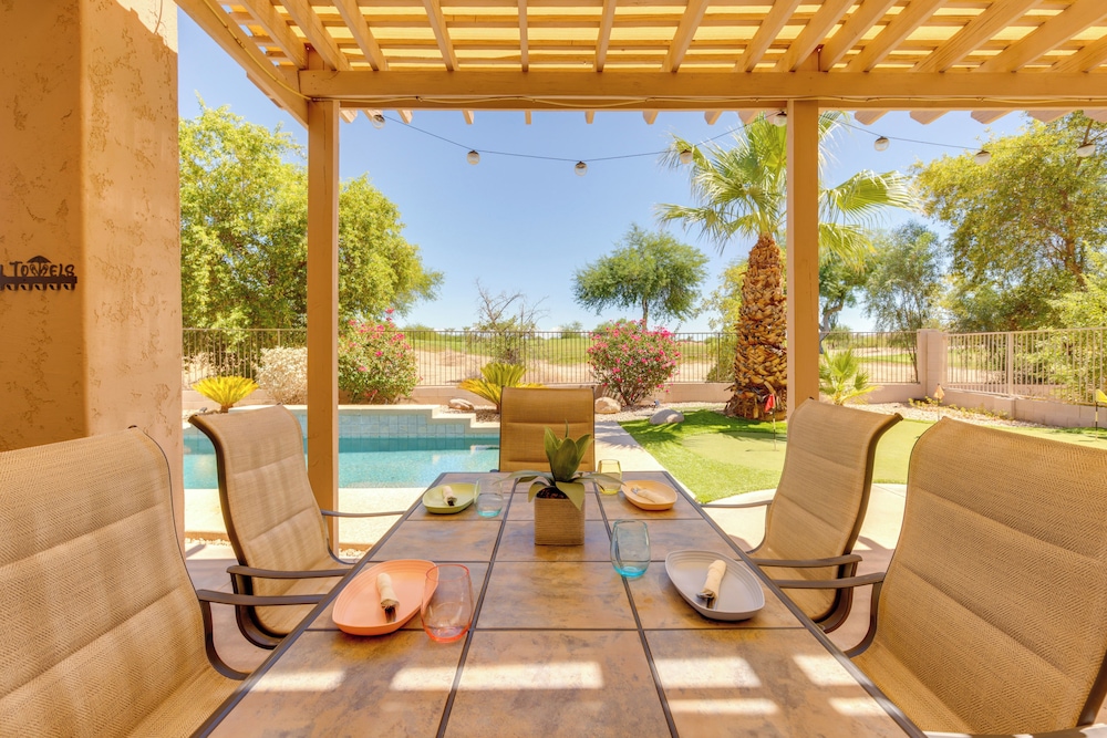 Private Yard & Fairway View: Phoenix Golf Retreat!