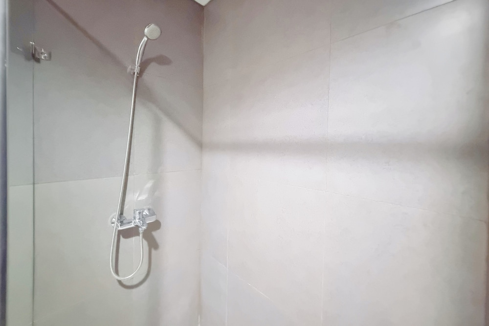 Spacious Apartment 1Br At Patraland Amarta