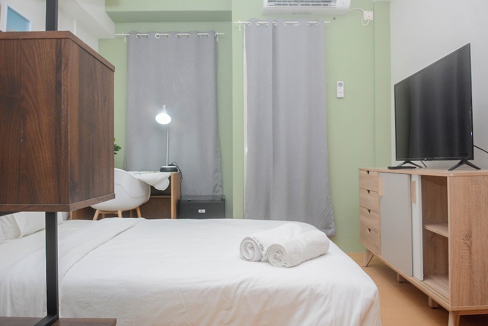 Brand New and Fresh Studio Apartment Podomoro Golf View