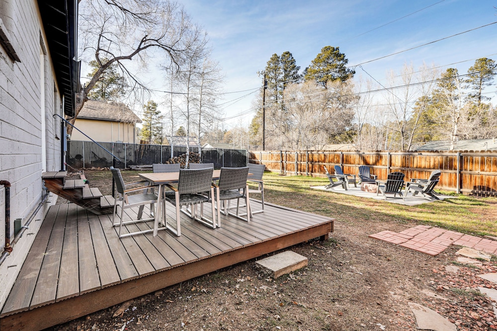 Near NAU & Dtwn! Kid-friendly Flagstaff Retreat