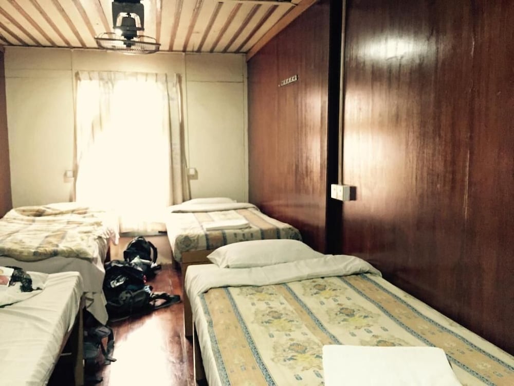 Mr. Charles Guest House - Hostel, photo 21