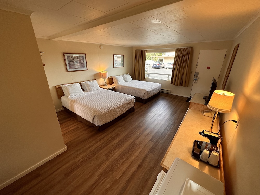 Astoria Crest Motel
