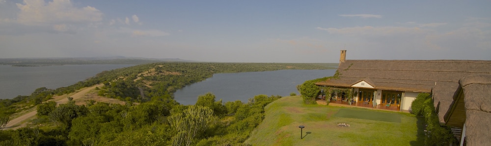 Mweya Safari Lodge