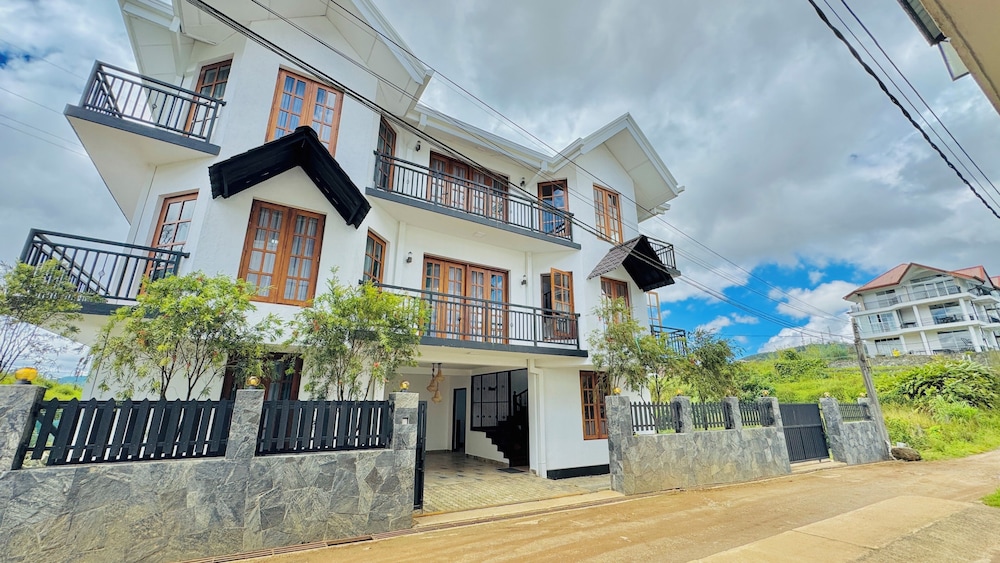 Olivia Hotel Nuwaraeliya view 5