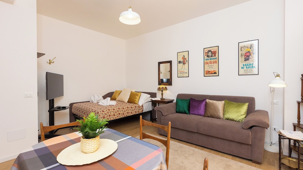 Annietta Apartment