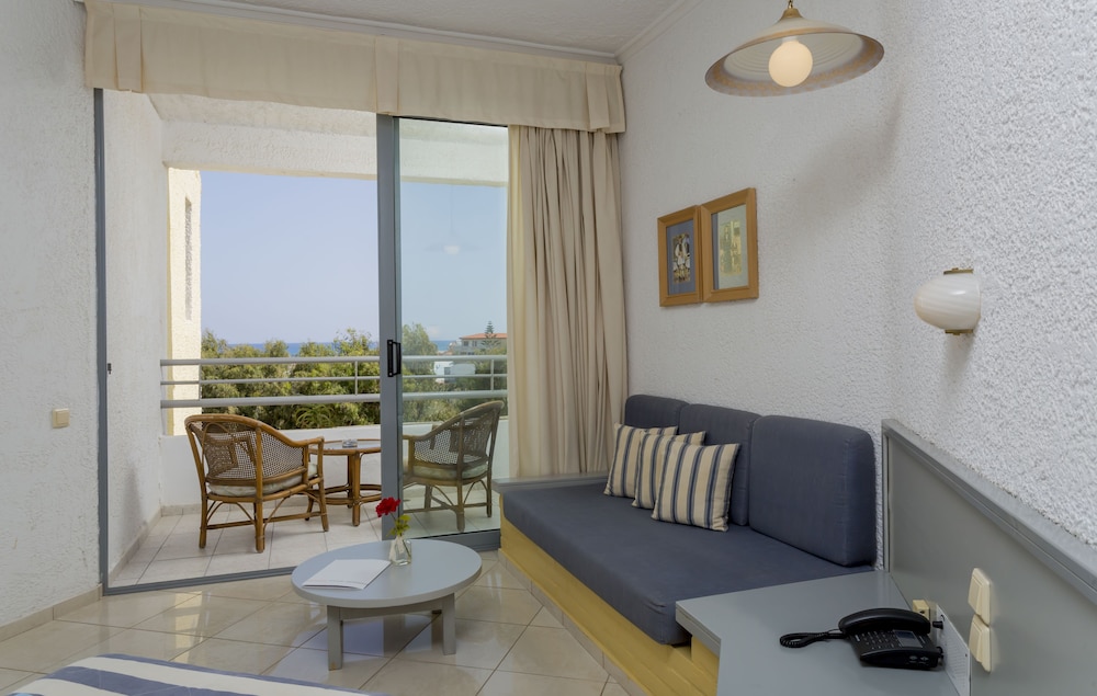 Dessole Dolphin Bay Resort – All Inclusive