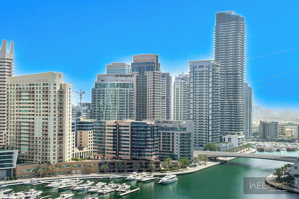 WelHome - Stylish Breathtaking 2BR Apartment in Marina