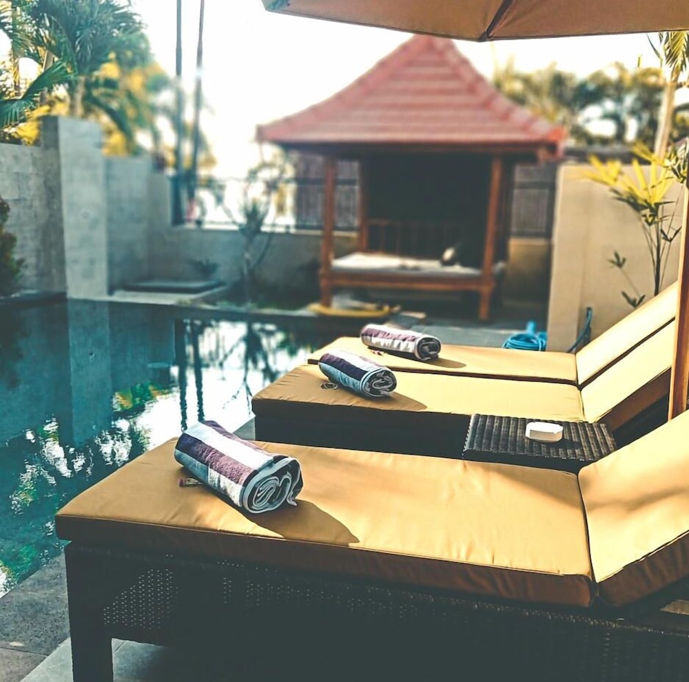 Villa Royal Lovina view 4