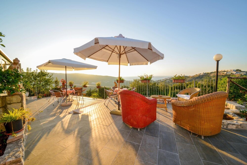 B&B Villa Nicoletta view 3