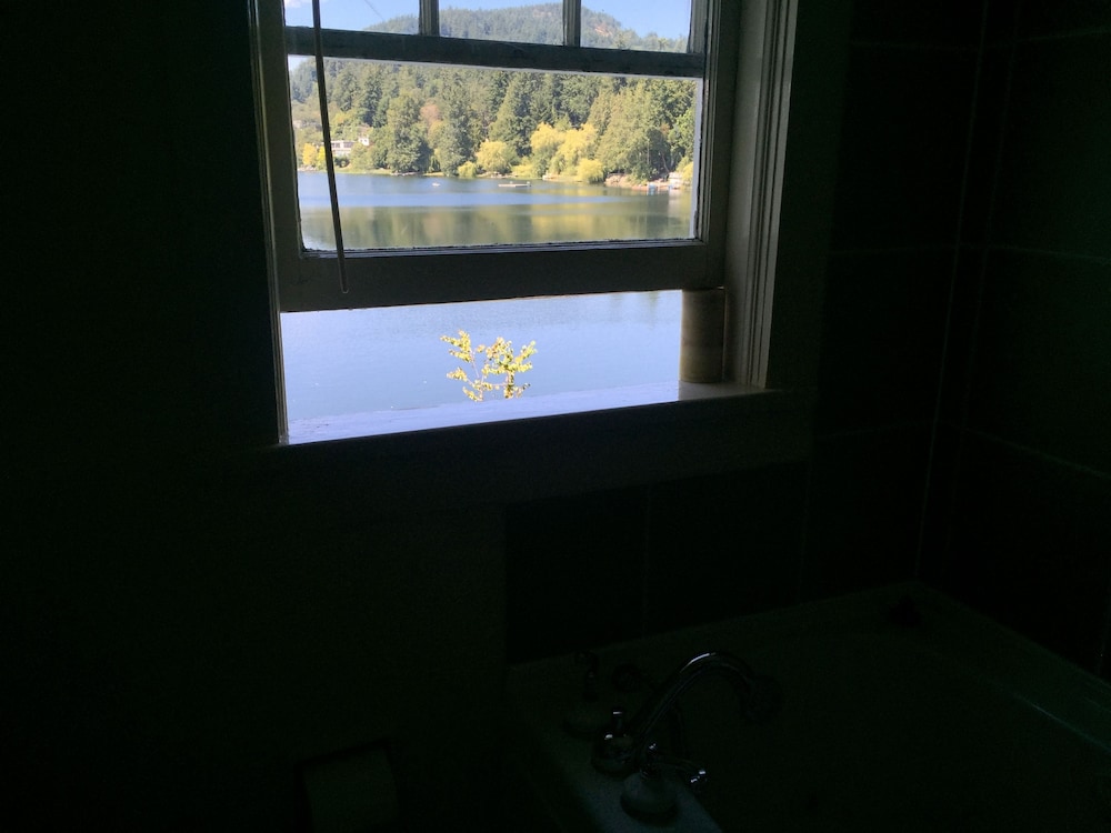 Leigh Lani Guest House