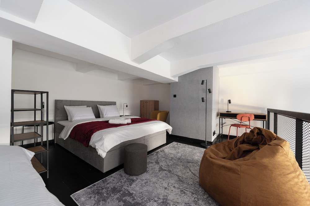 Apart loft hotel in Karlin