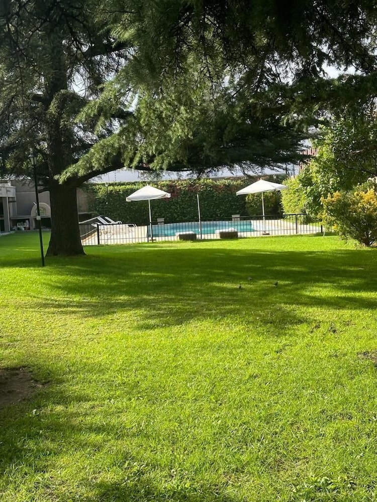 Posada Pinar de Besares