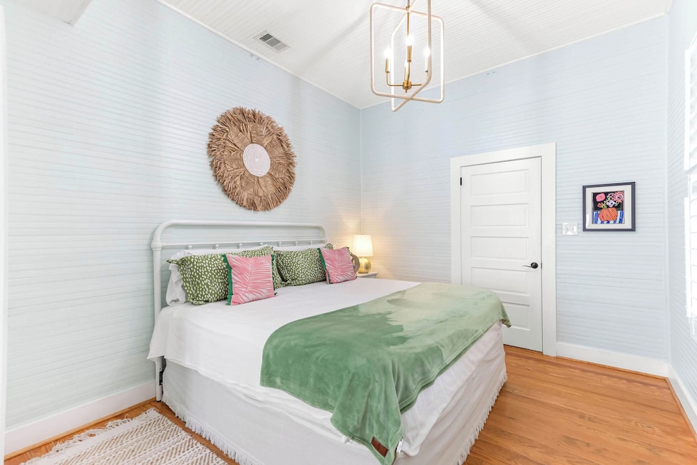 Cake by the Ocean Tybee Vacation Rentals