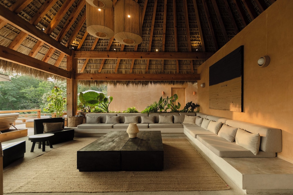 Casa Yute by Ahau Collection