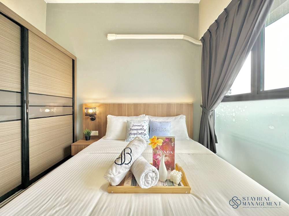 Country Garden Danga Bay Sea View Homestay by Stayrene