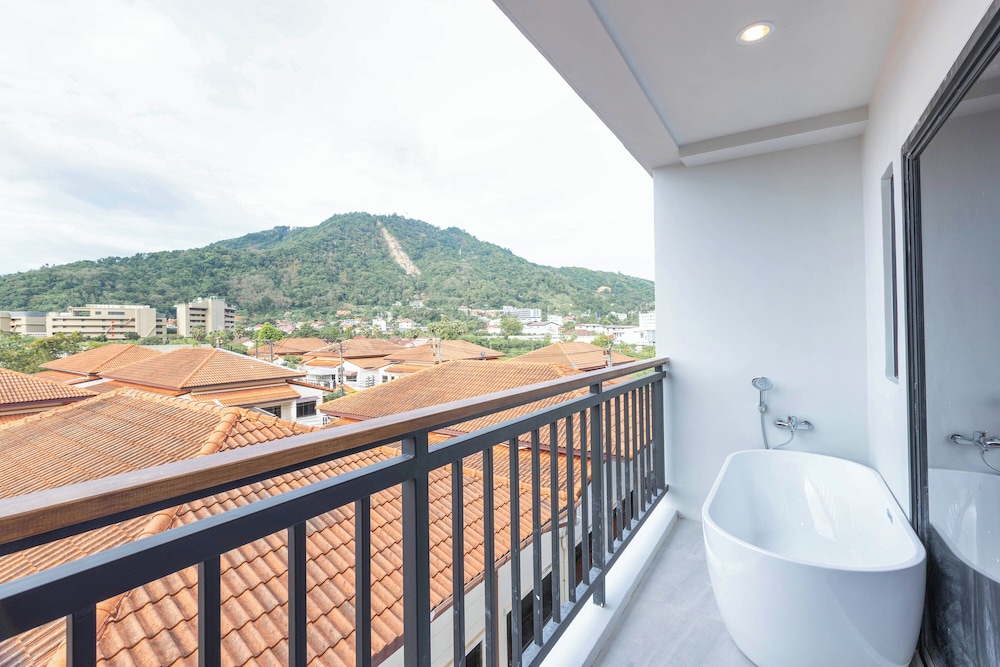 Mellow Poshtel - Kata Beach