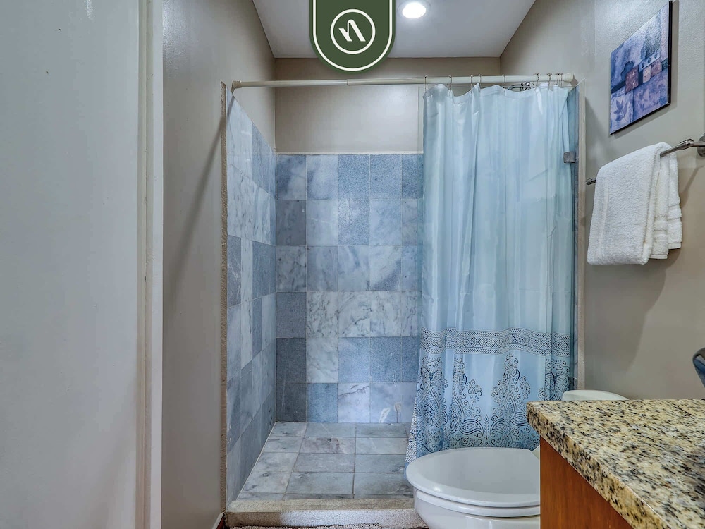 Beachfront 2BR Condo With Pool and Beachclub