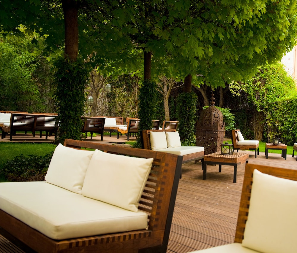 Frankfurt Vacations - Bristol Hotel Frankfurt - Property Image 20