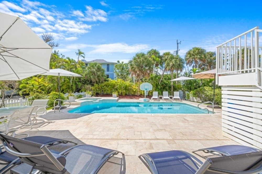 Summer Breeze 7 Bedroom Home