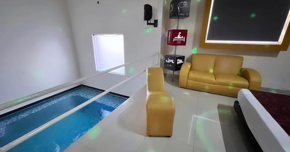 Motel & Hotel Nivel 10