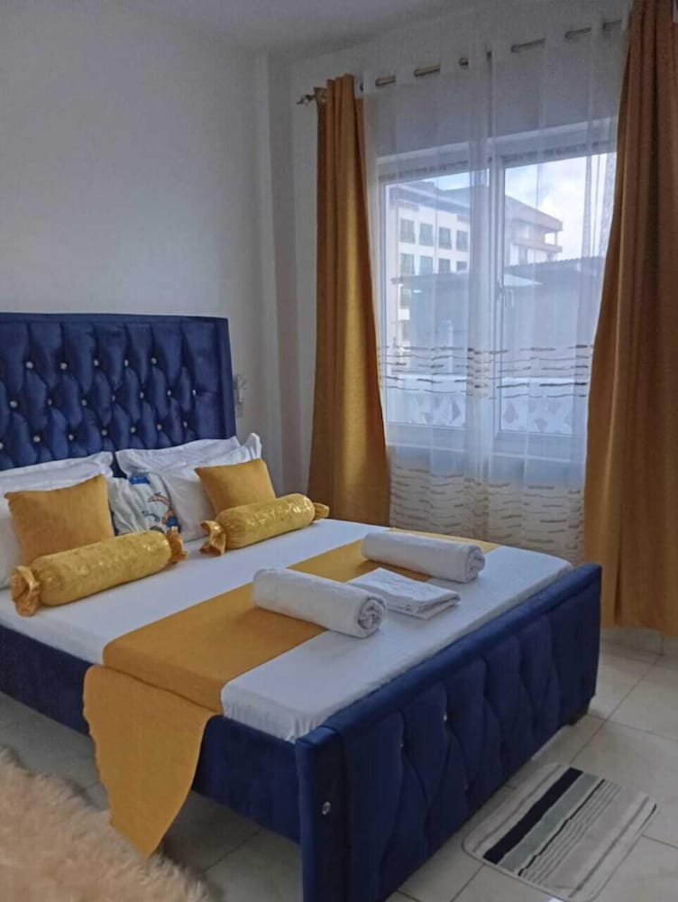 Lux Suites Rosavosa Apartments Bamburi
